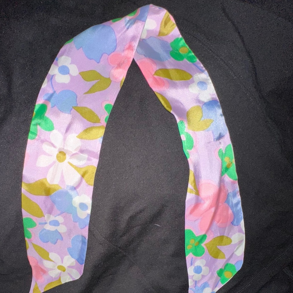 Vintage Pink Pastel Flower Short Narrow Scarf – Soft & Feminine